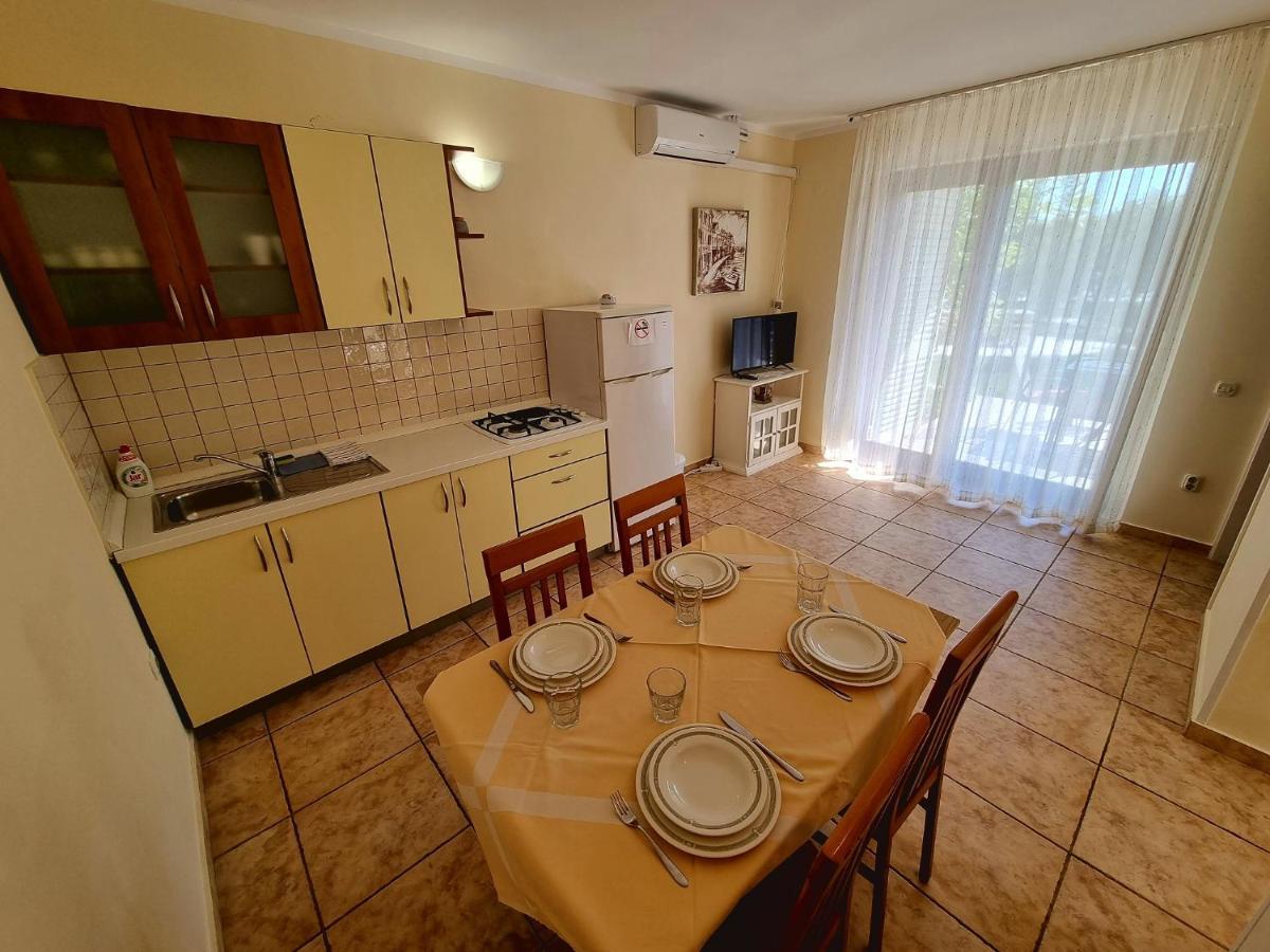 Apartments Ostrea - Ana Novaglia Esterno foto