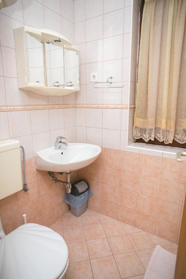 Apartments Ostrea - Ana Novaglia Esterno foto